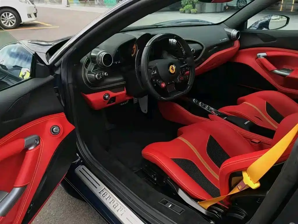 Ferrari F8 Tributo 3.9 T V8