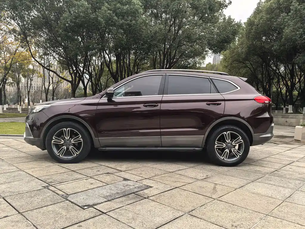 Leopaard CS10 Facelift 2.0 T Manual Custom
