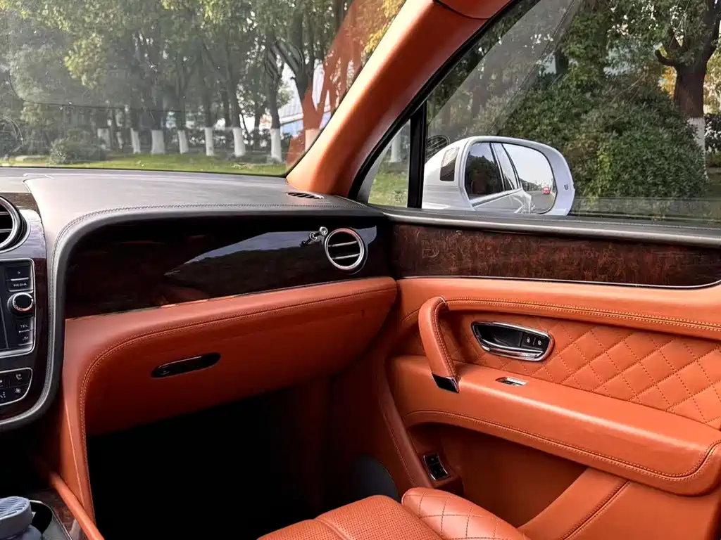 Bentayga 6.0 T Standard