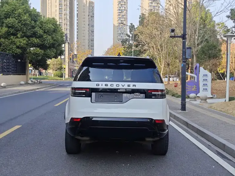 Land Rover Discovery 3.0 SC V6 SE