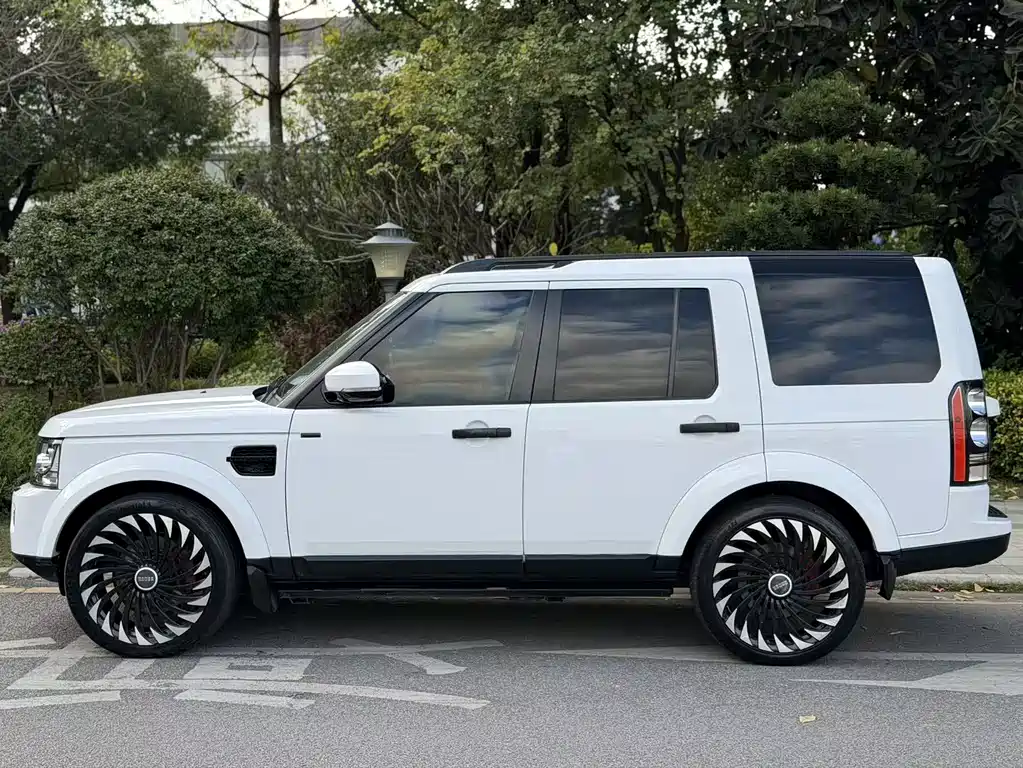 Discovery 3.0 SDV6 HSE Diesel