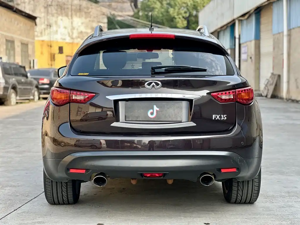 Infiniti FX FX35 Standard