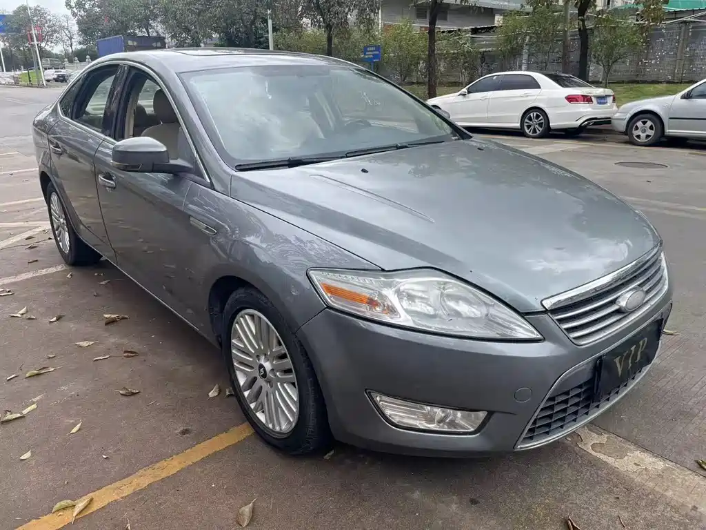 Mondeo 2.3 L Supreme