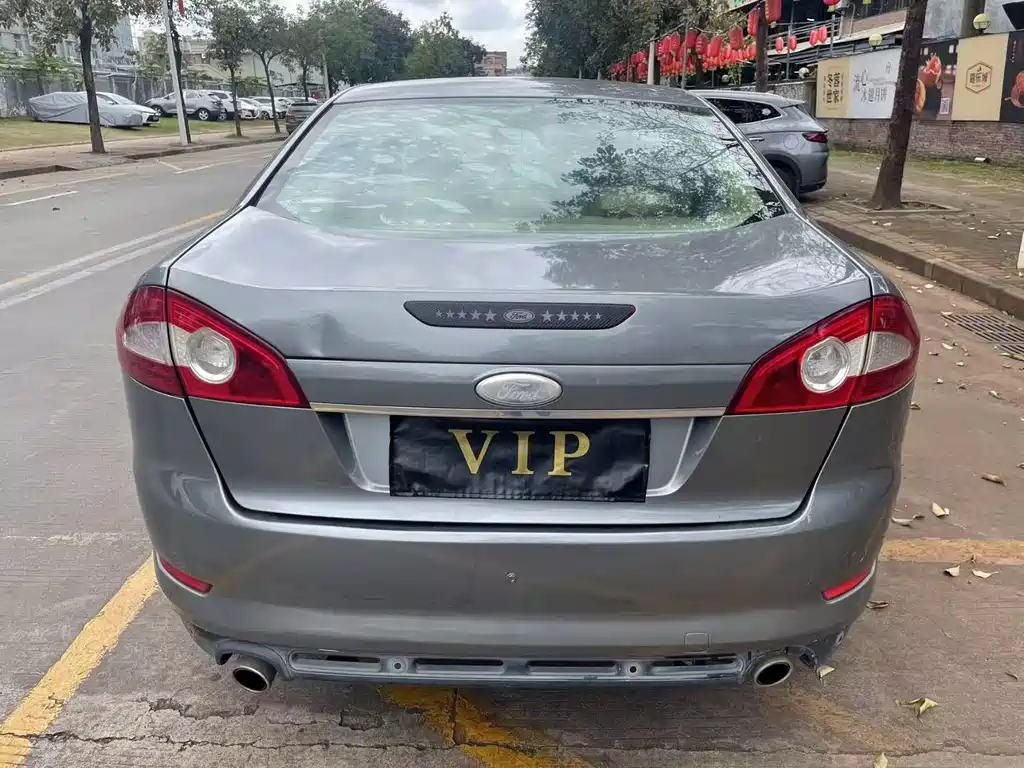 Mondeo 2.3 L Supreme