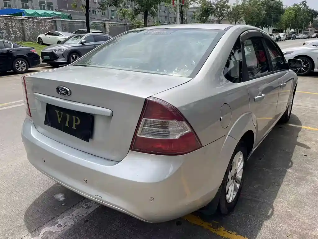 Focus Sedan Classic 1.8 L Auto Basic