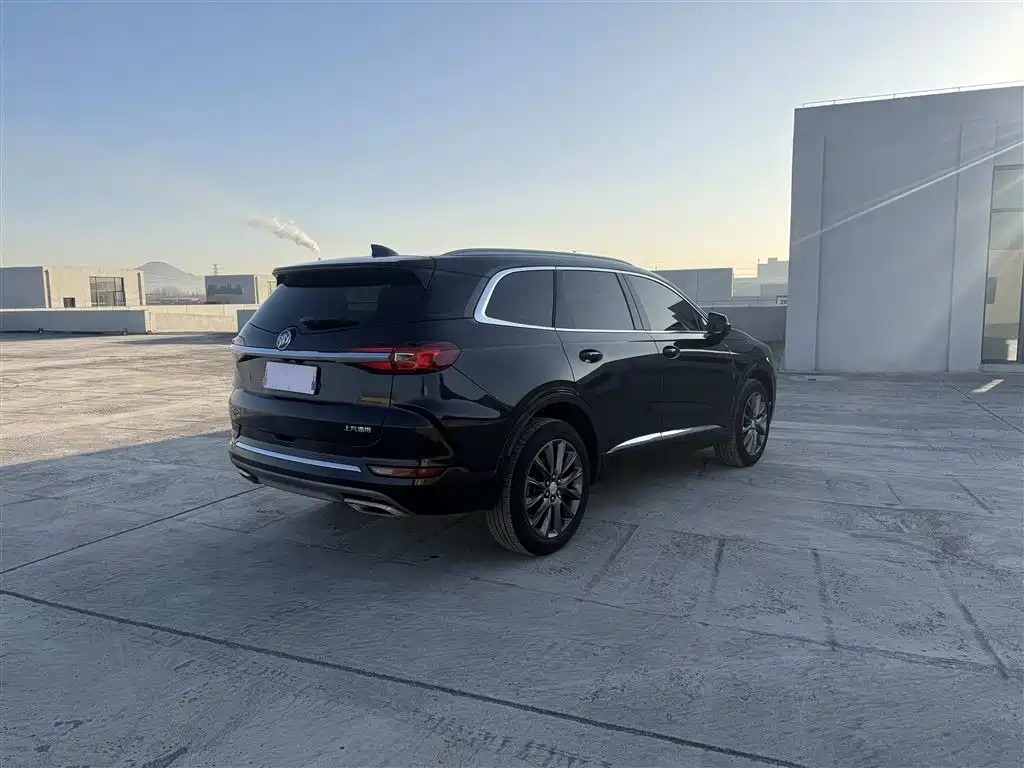 Enclave 652 T 4 WD Distinguished 7-seat