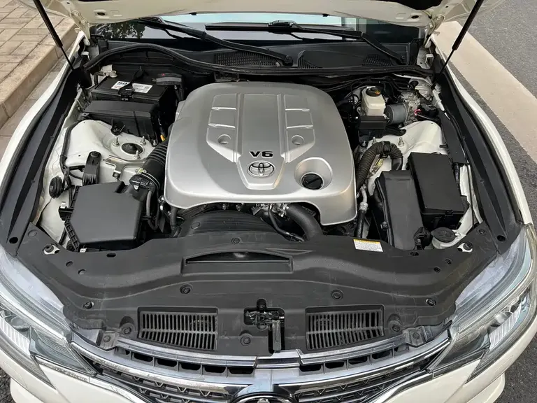 Toyota Mark X 2.5 V Elite Sharp
