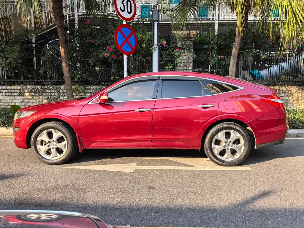 Crosstour 2.4 L Premium