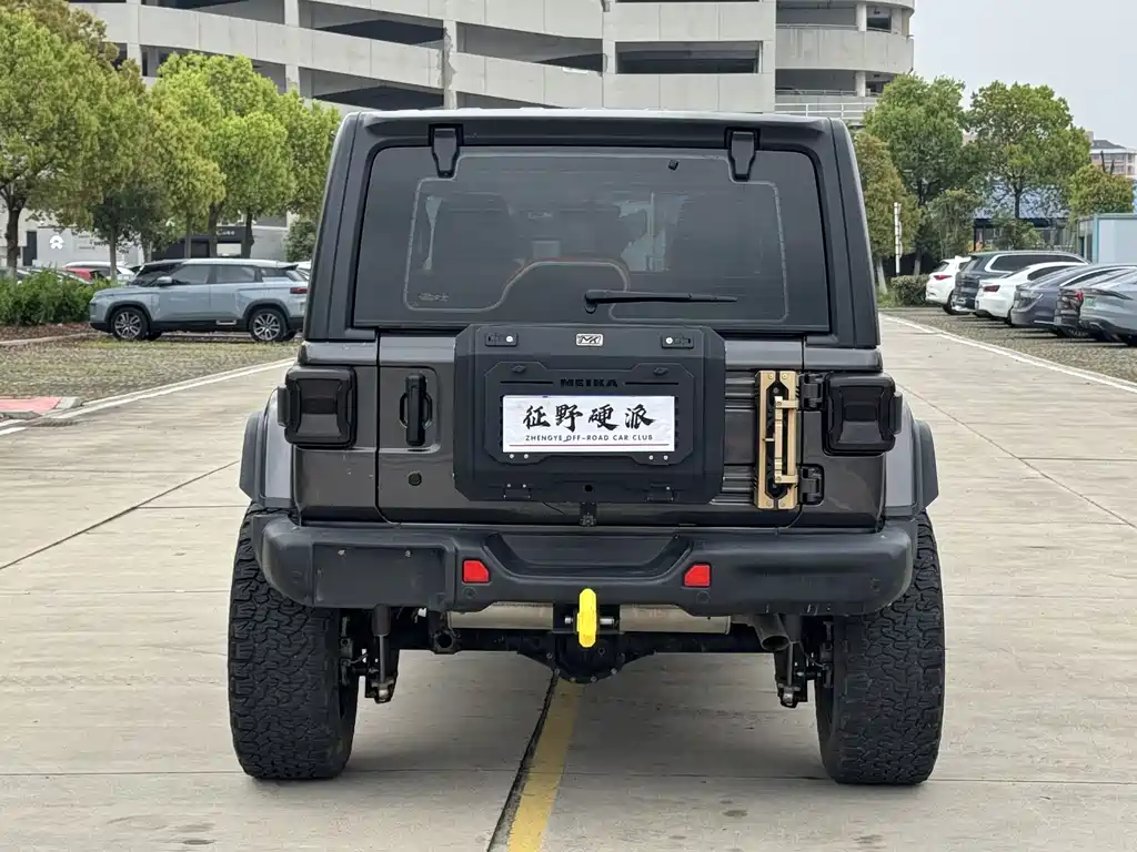 Wrangler 2.0 T Sahara 4-door