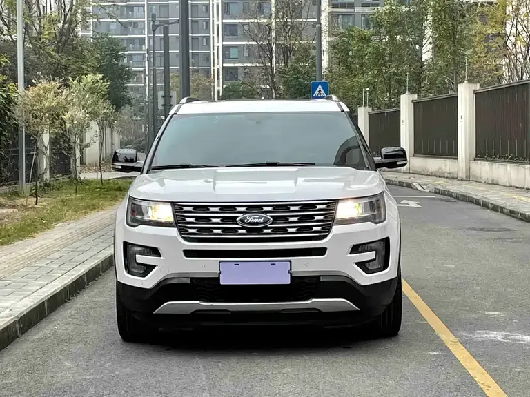 Ford Explorer (Import) 2.3 T Style