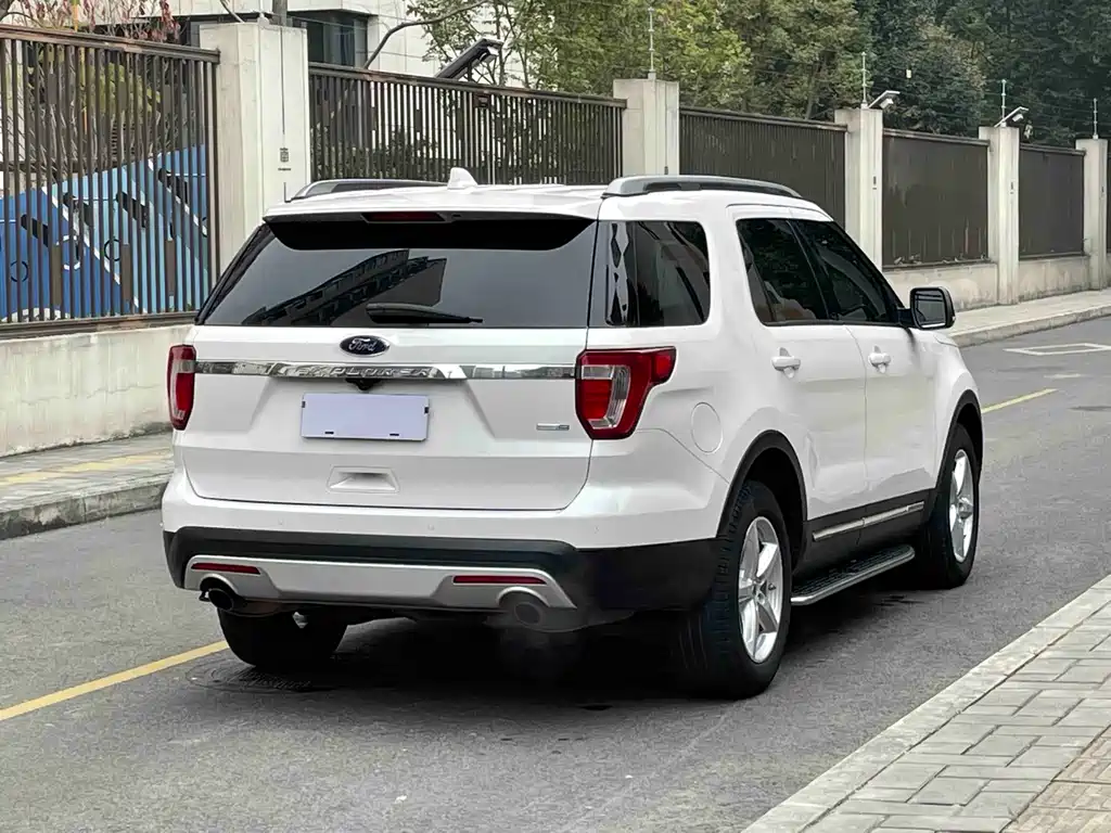 Explorer (Import) 2.3 T Style