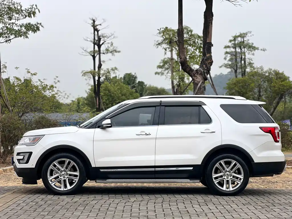 Explorer (Import) 2.3 T Elite