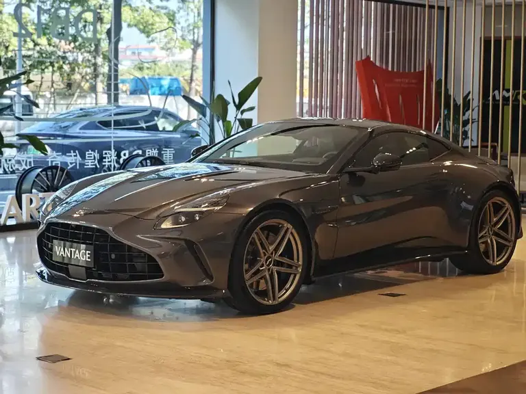 Aston Martin V8 Vantage 4.0 T V8 Coupe