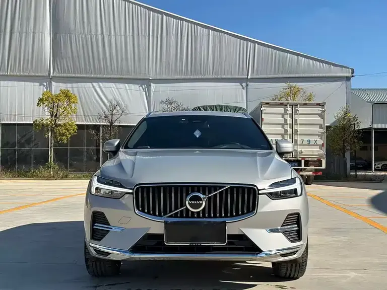 Volvo XC60 B5 4 WD Smart Ease Luxury