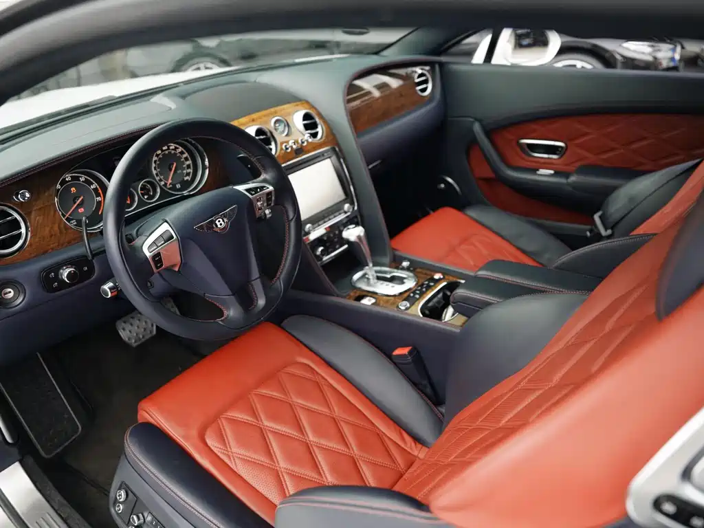 Continental GT 4.0 T GT V8 S Standard