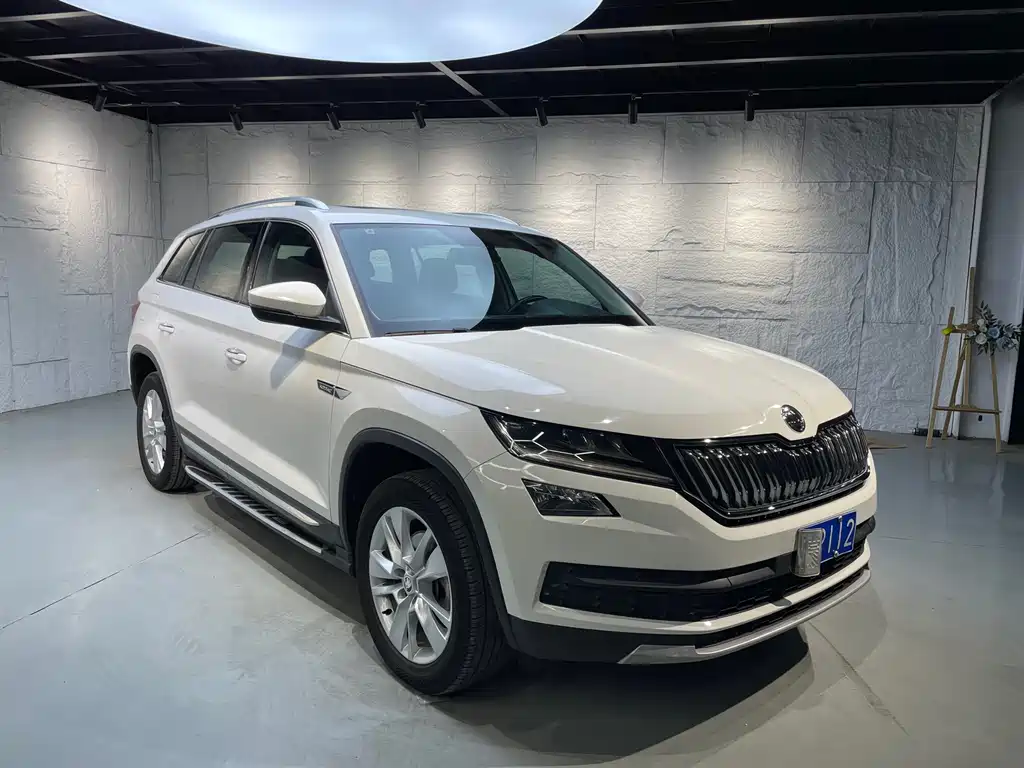 Kodiaq TSI330 7-seat 2 WD Luxury