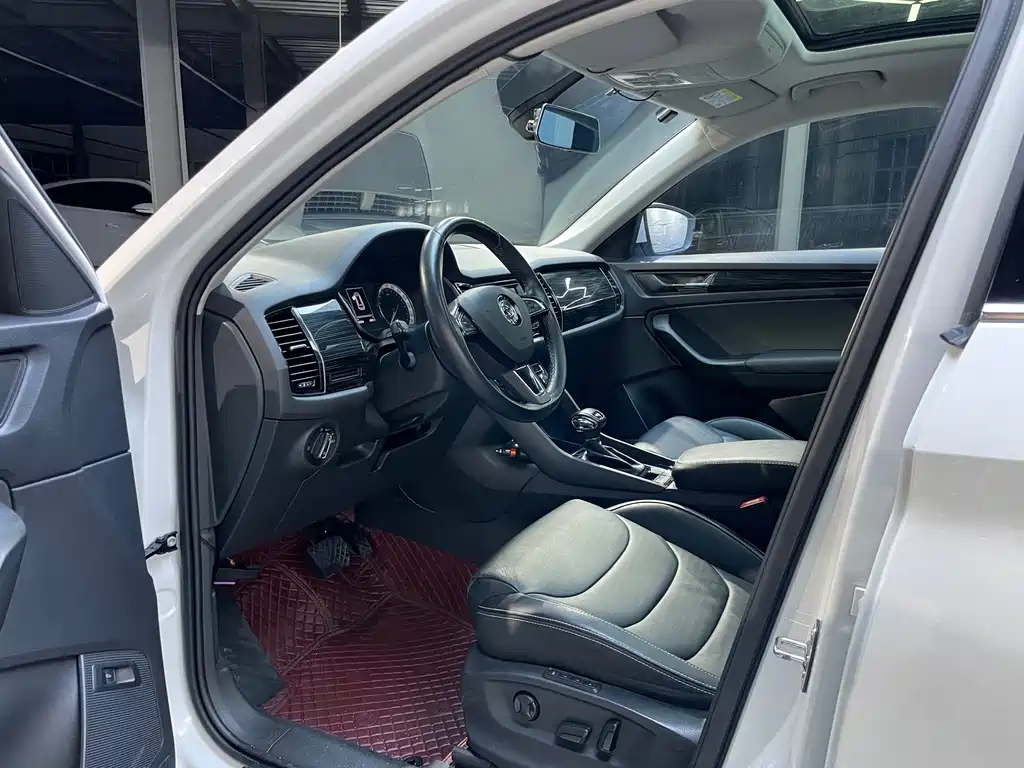 Kodiaq TSI330 7-seat 2 WD Luxury