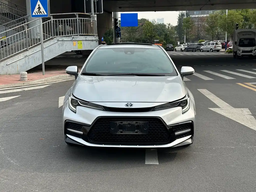 Levin Dual Engine 1.8 H E-CVT Sport