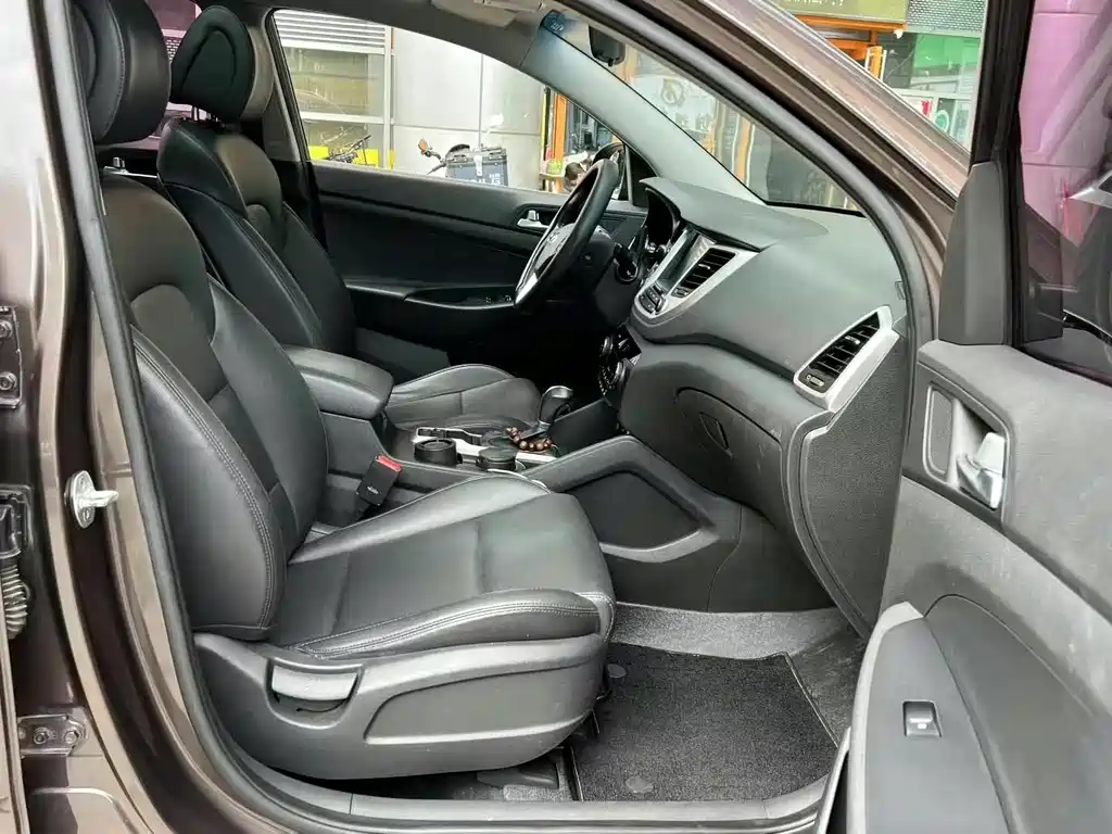 Tucson 1.6 T DCT 2 WD Intelligent