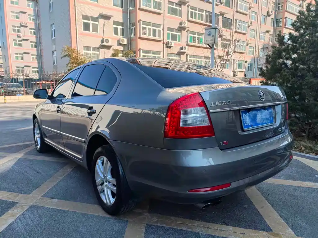 Octavia 明锐 2014款 1.8 TSI DSG逸俊版
