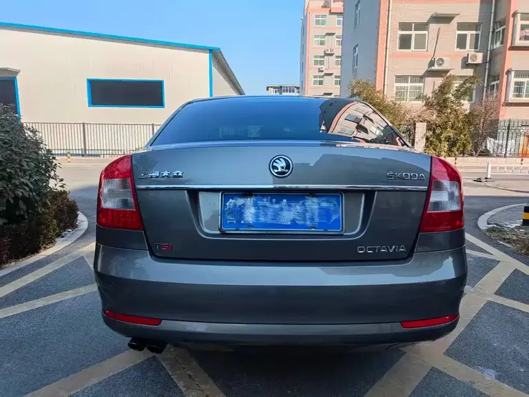 Skoda Octavia 明锐 2014款 1.8 TSI DSG逸俊版