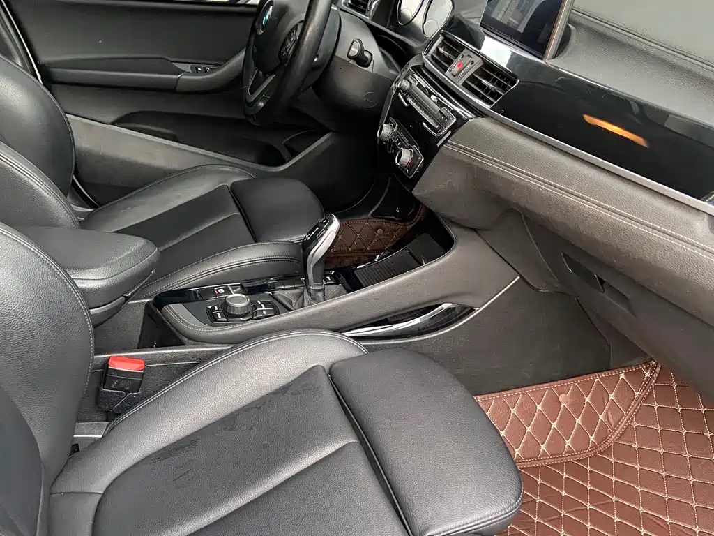 BMW X2 (Import) sDrive20 i M Offroad Package CN-VI