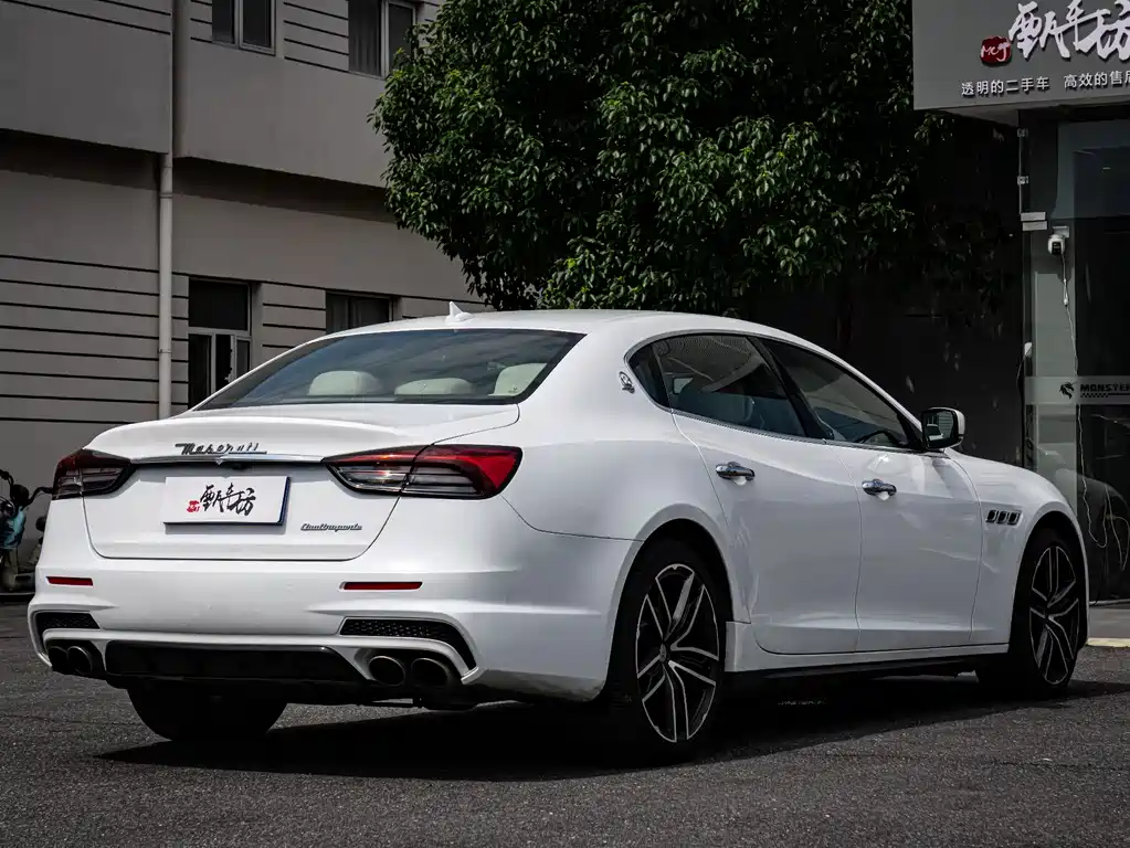 Quattroporte 3.0 T Standard