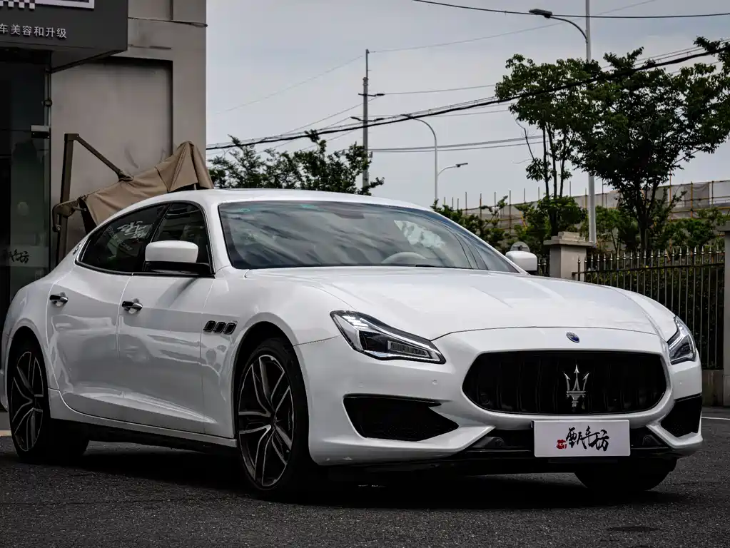 Quattroporte 3.0 T Standard