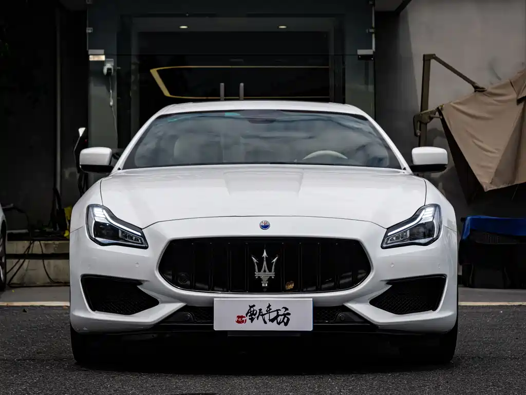 Quattroporte 3.0 T Standard