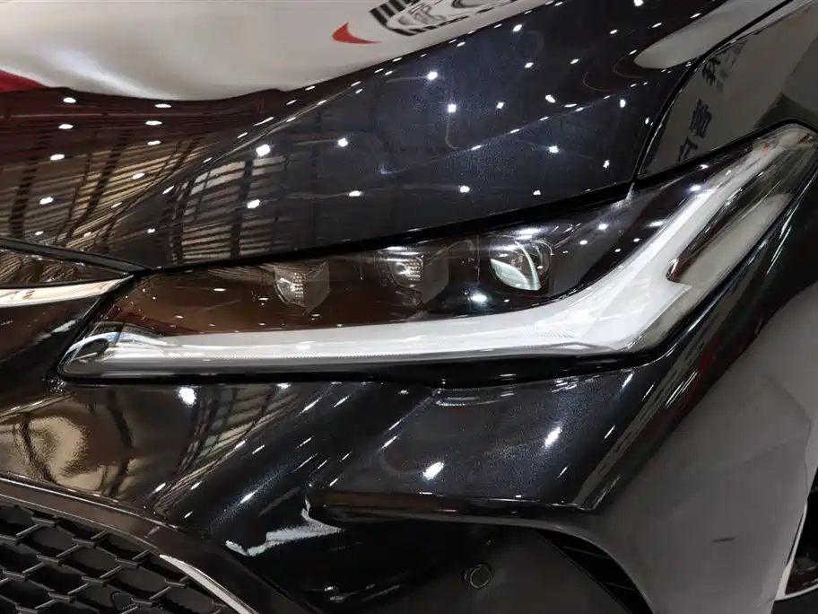 Avalon 2.5 L Luxury