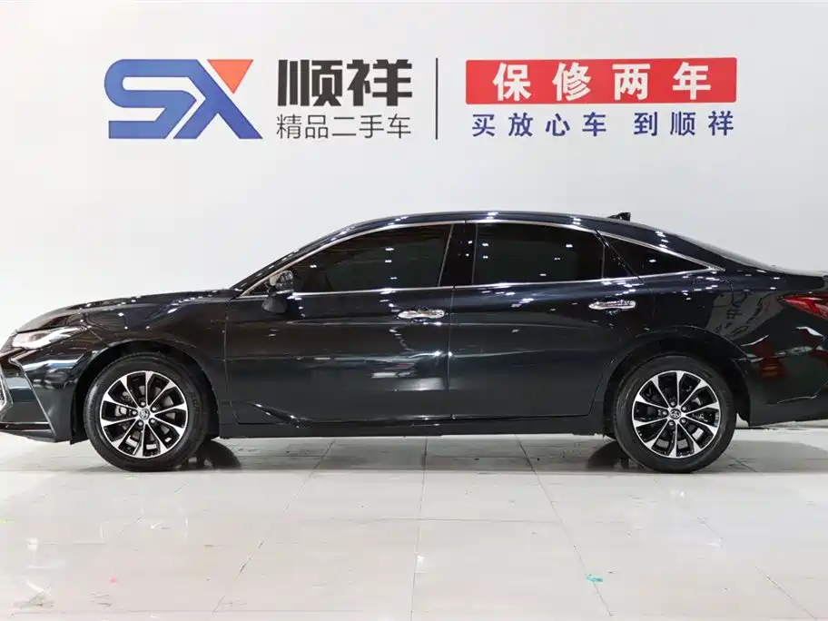 Avalon 2.5 L Luxury