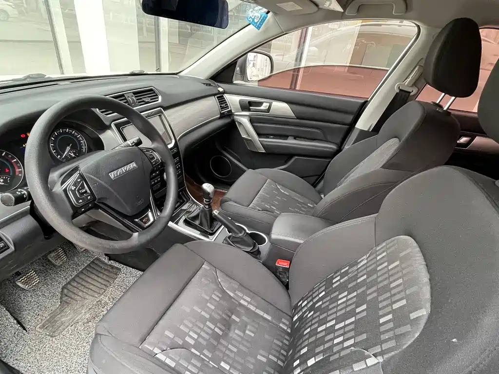 Haval H2 Red Label 1.5 T Manual 2 WD Comfort