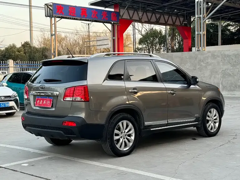 Kia Sorento 索兰托 2012款 2.4 L 汽油豪华版
