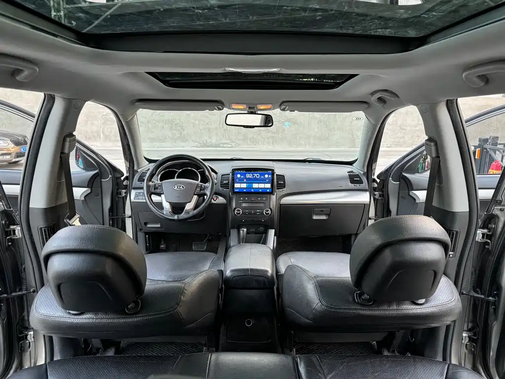 Sorento 索兰托 2012款 2.4 L 汽油豪华版