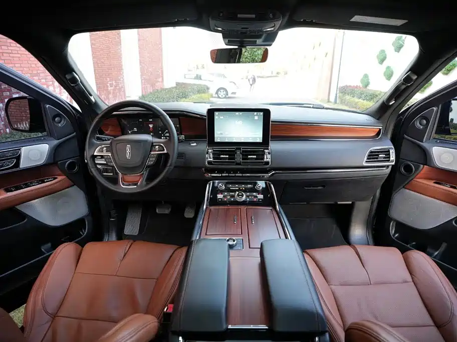 Navigator 3.5 T Honor Shine