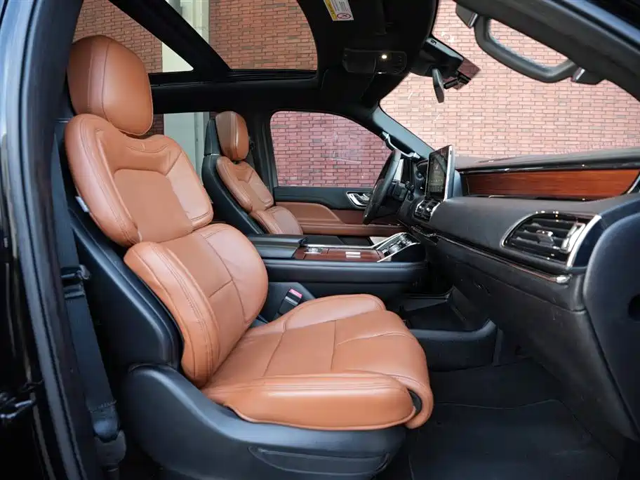 Navigator 3.5 T Honor Shine