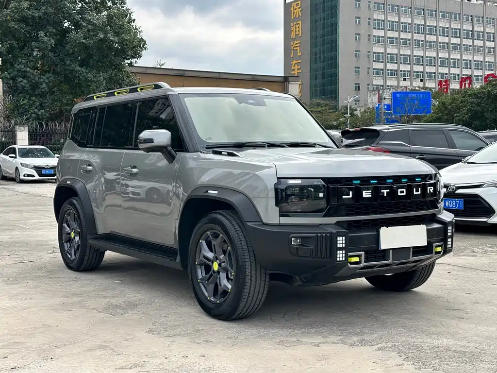 Jetour Traveller 2.0 T 4 WD Cross PRO+