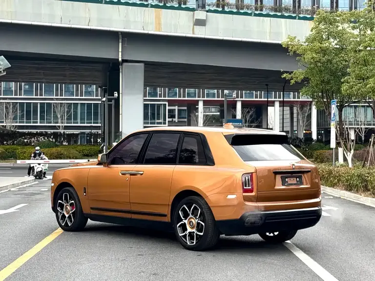 Rolls-Royce Cullinan Black Badge