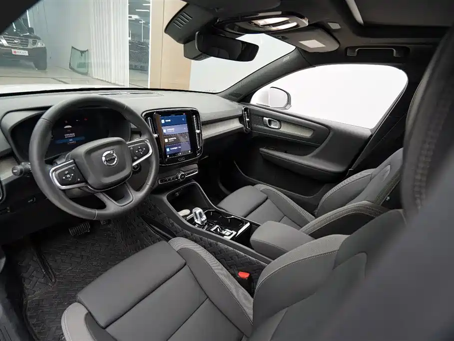 Volvo XC40 B3 Smart Vision Luxury