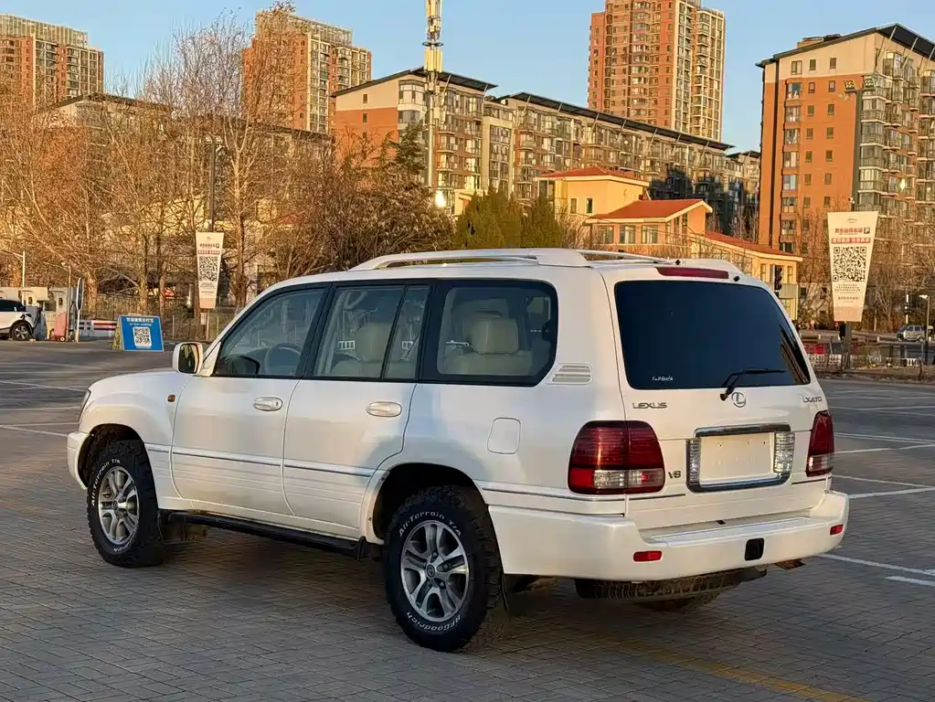 Lexus LX 470