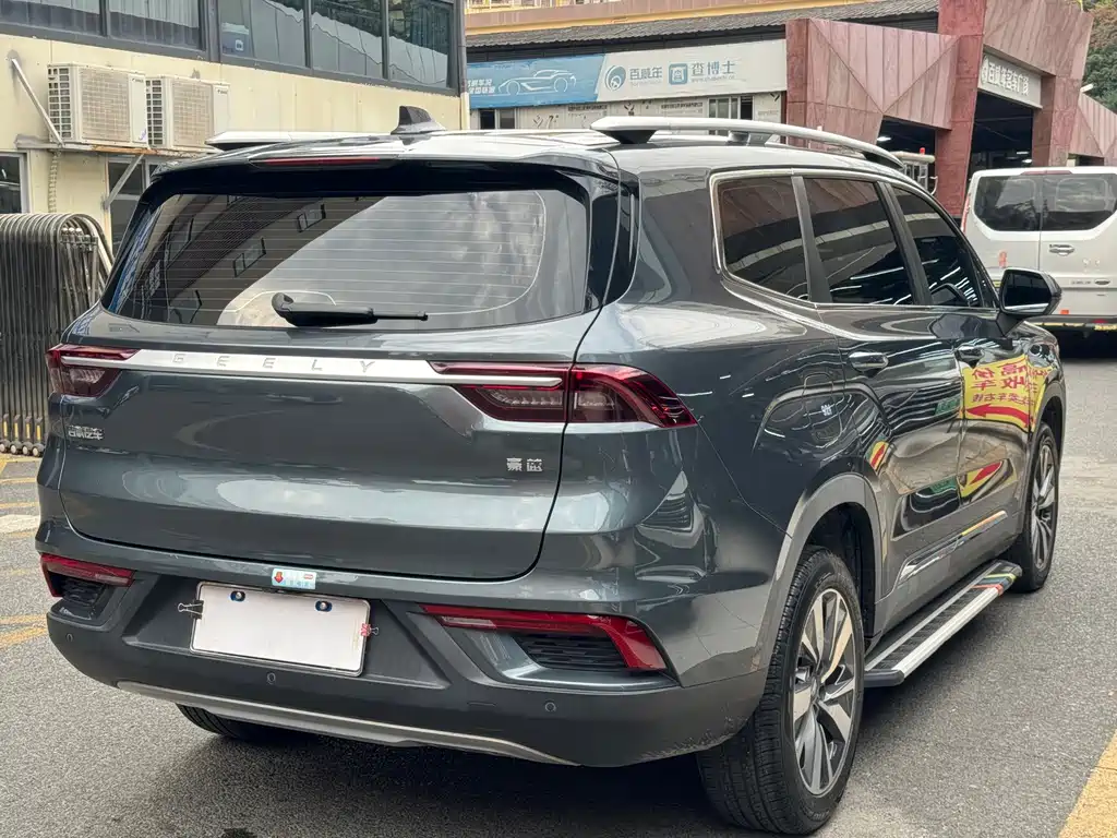 Haoyue 1.8 TD DCT Luxury 7-seat