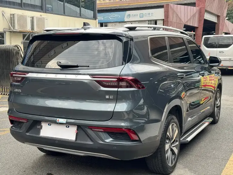 Geely Haoyue 1.8 TD DCT Luxury 7-seat