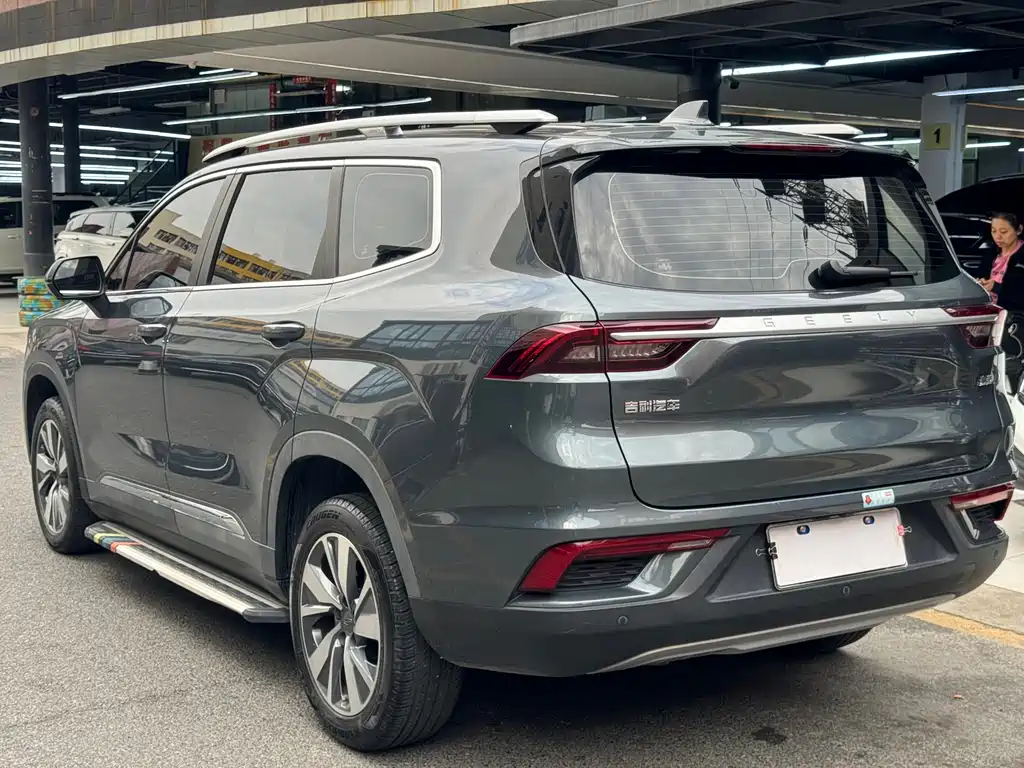 Haoyue 1.8 TD DCT Luxury 7-seat
