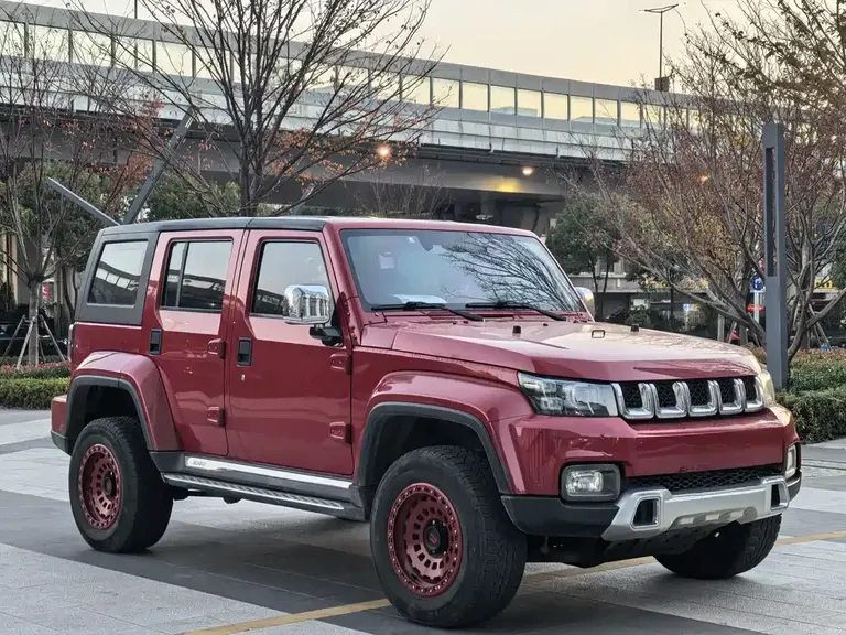 BAIC BJ40 PLUS 2.3 T Auto 4 WD Premium CN-VI