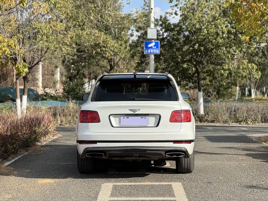 Bentayga 6.0 T Standard