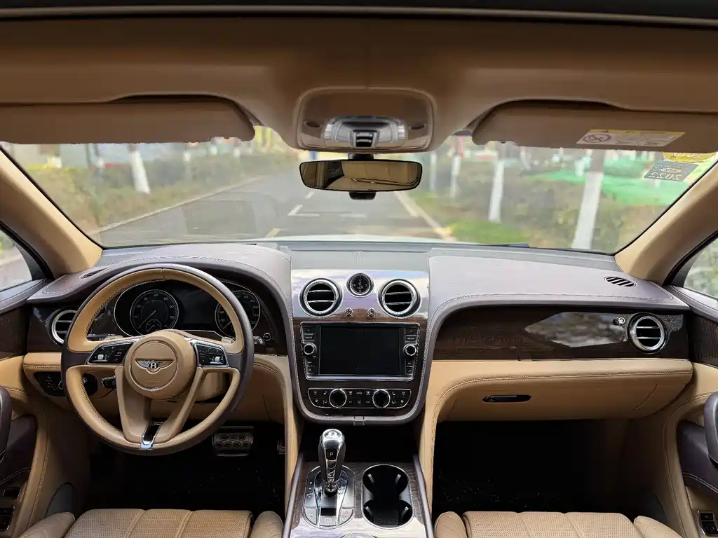 Bentayga 6.0 T Standard