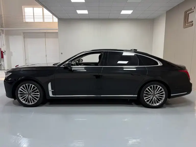 Hongqi H9 2.0 T Connected Flagship
