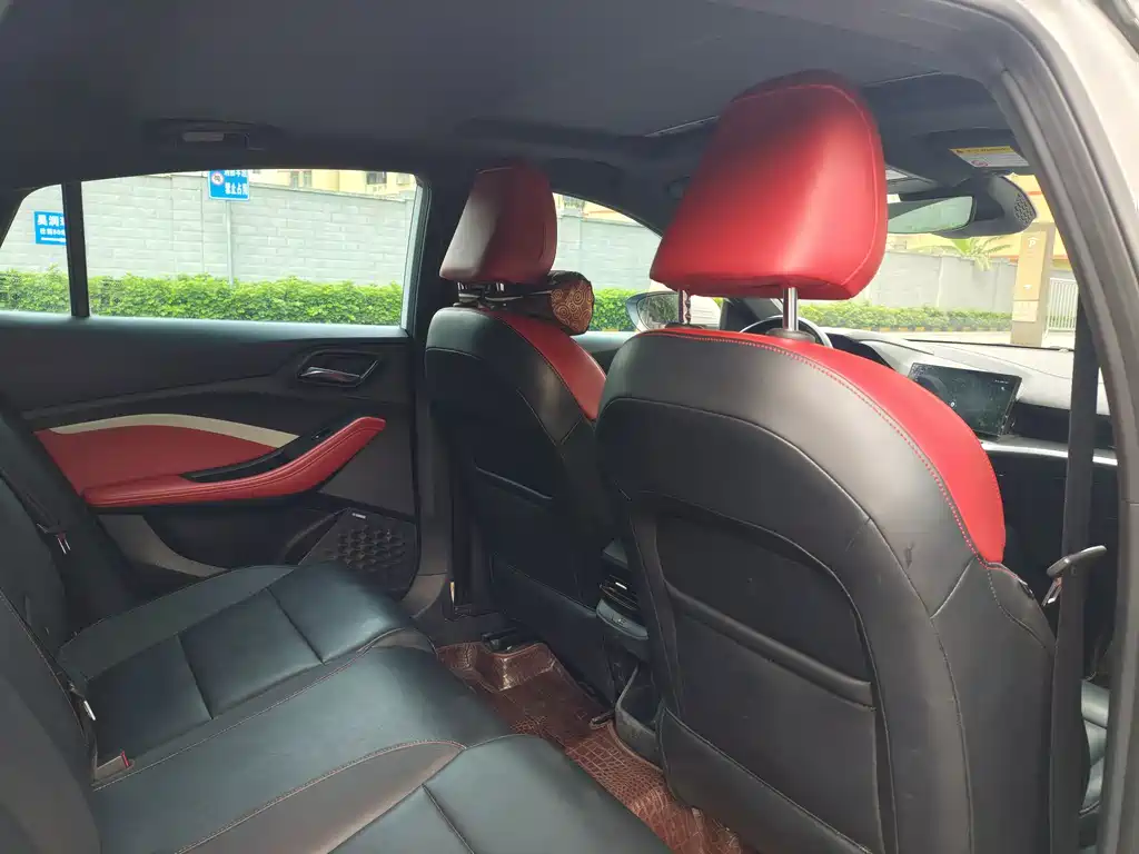MG5 300 TGI DCT Youth Luxury Grand Enjoyment