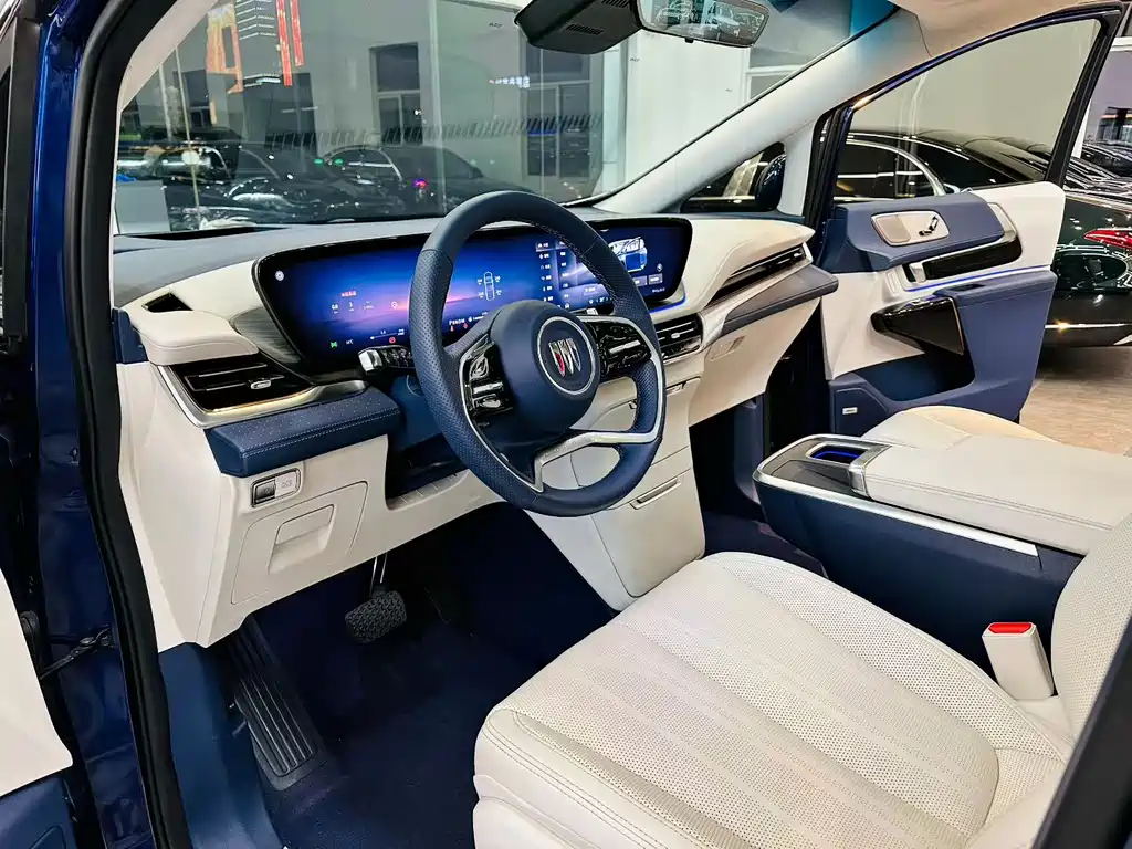 Century 2.0 T 6-seat Heritage