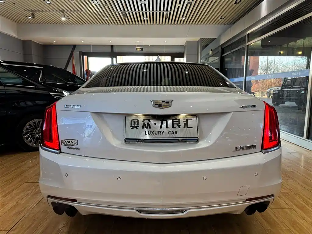 Cadillac CT6 40 T Platinum